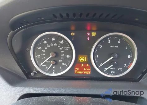 2004 BMW 645Ci z USA, uszkodzony, nr VIN WBAEH73454B189970